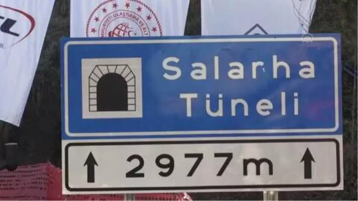 "70 yıllık rüya" Salarha Tüneli\'nin 2 bin 977 metre uzunluğundaki ilk tüpü hizmete açıldı