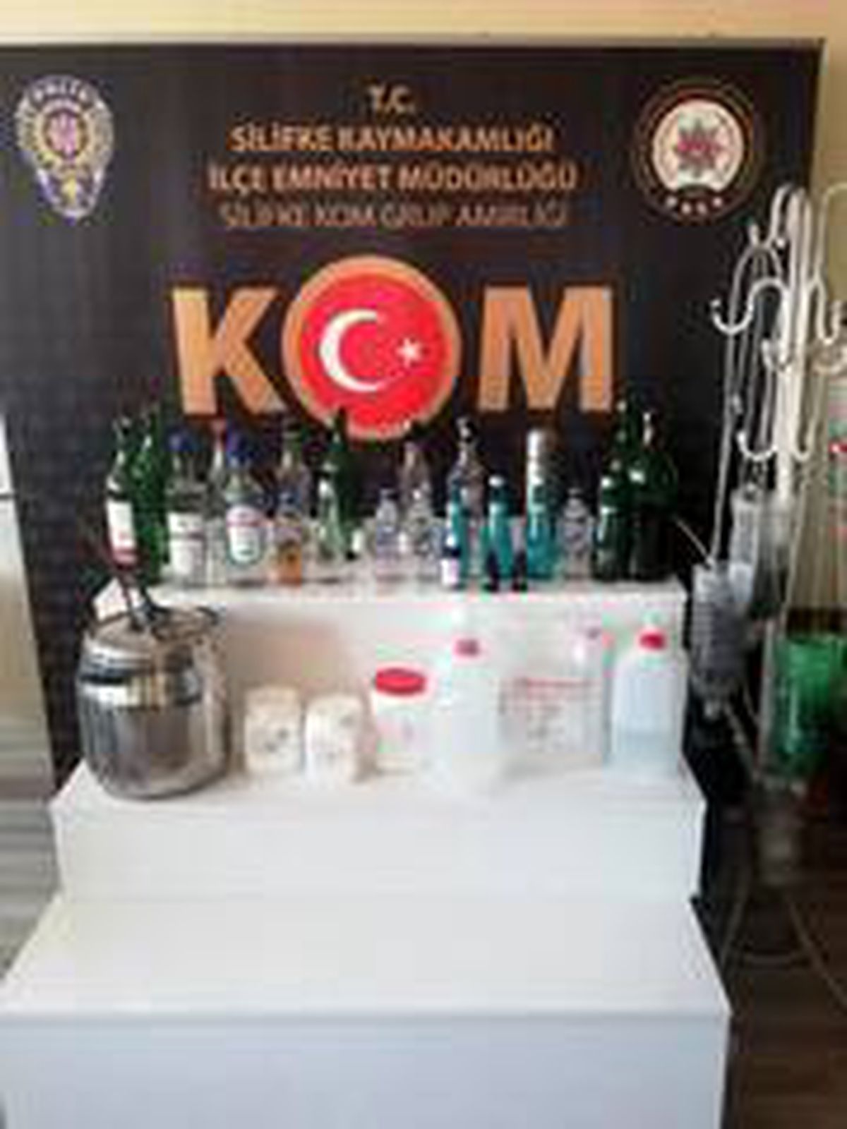 Silifke\'de sahte içki operasyonu
