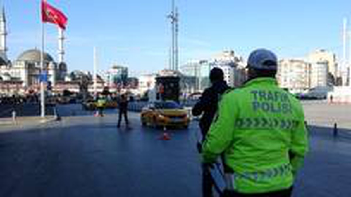 Taksim'de yeni yıl denetimi ve önlemleri