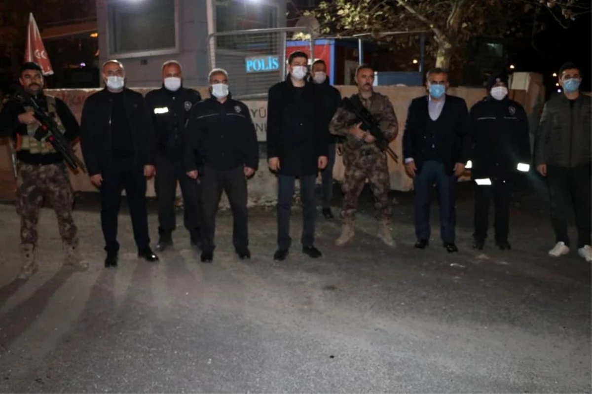 Aksoy yeni yıla polis ve sağlık çalışanları ile girdi