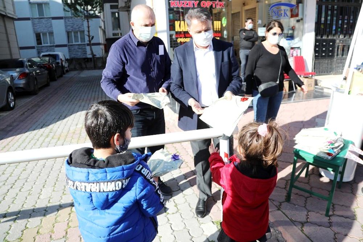 Atakum Belediyesi\'nden minik Atakumlulara yeni yıl hediyesi