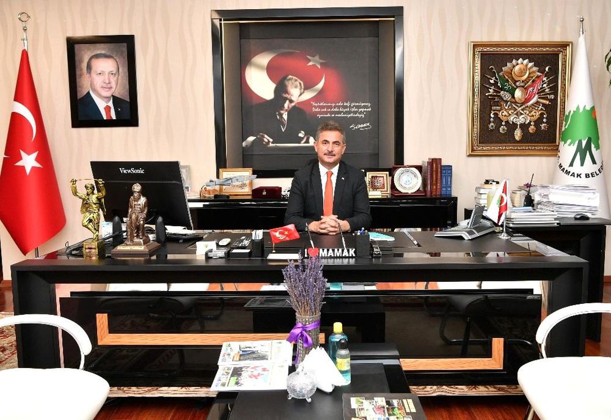 Başkan Köse\'den çalışanlara yeni yıl hediyesi