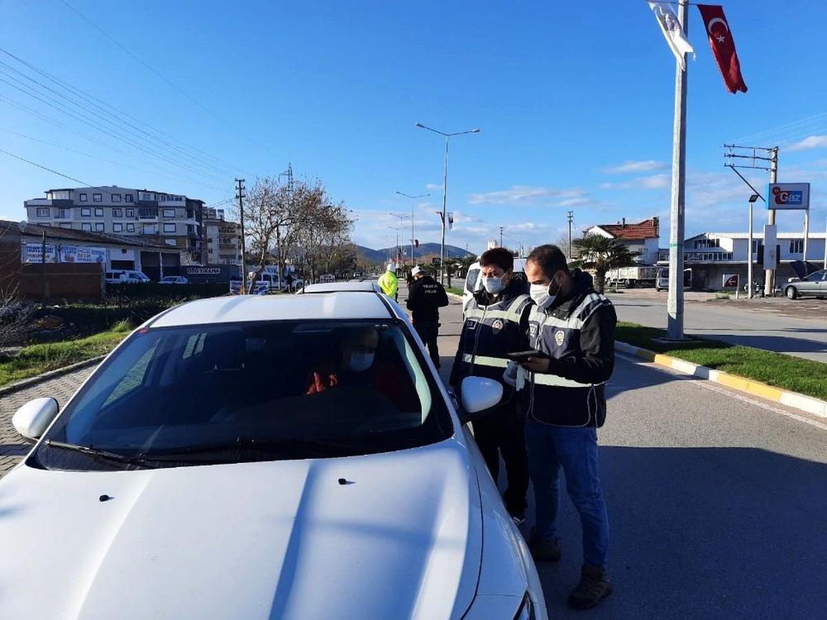 Son dakika! Burhaniye polisinden yoğun yılbaşı denetimi
