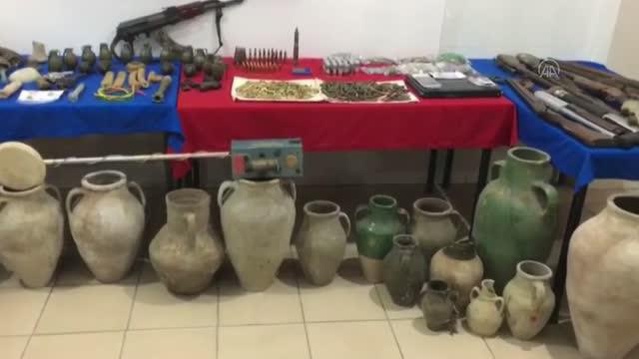 Kaçak kazı yaparken suçüstü yakalan zanlının evinden cephanelik çıktı