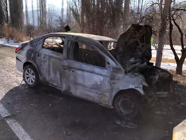 Son Dakika Kars Ta Kaza Sonucu Alev Alan Otomobil Patladi Son Dakika