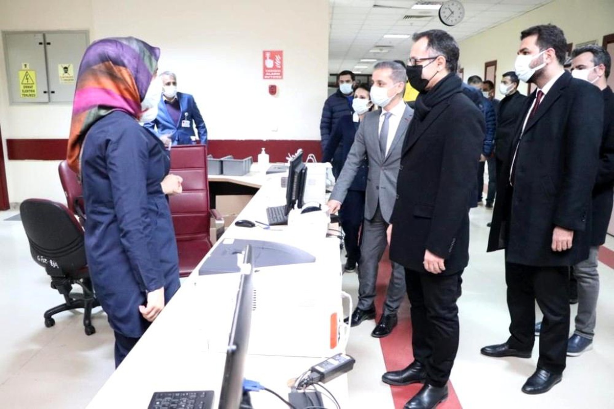 Kaymakam Koç yeni yıla güvenlik güçleri ve sağlık çalışanları ile girdi
