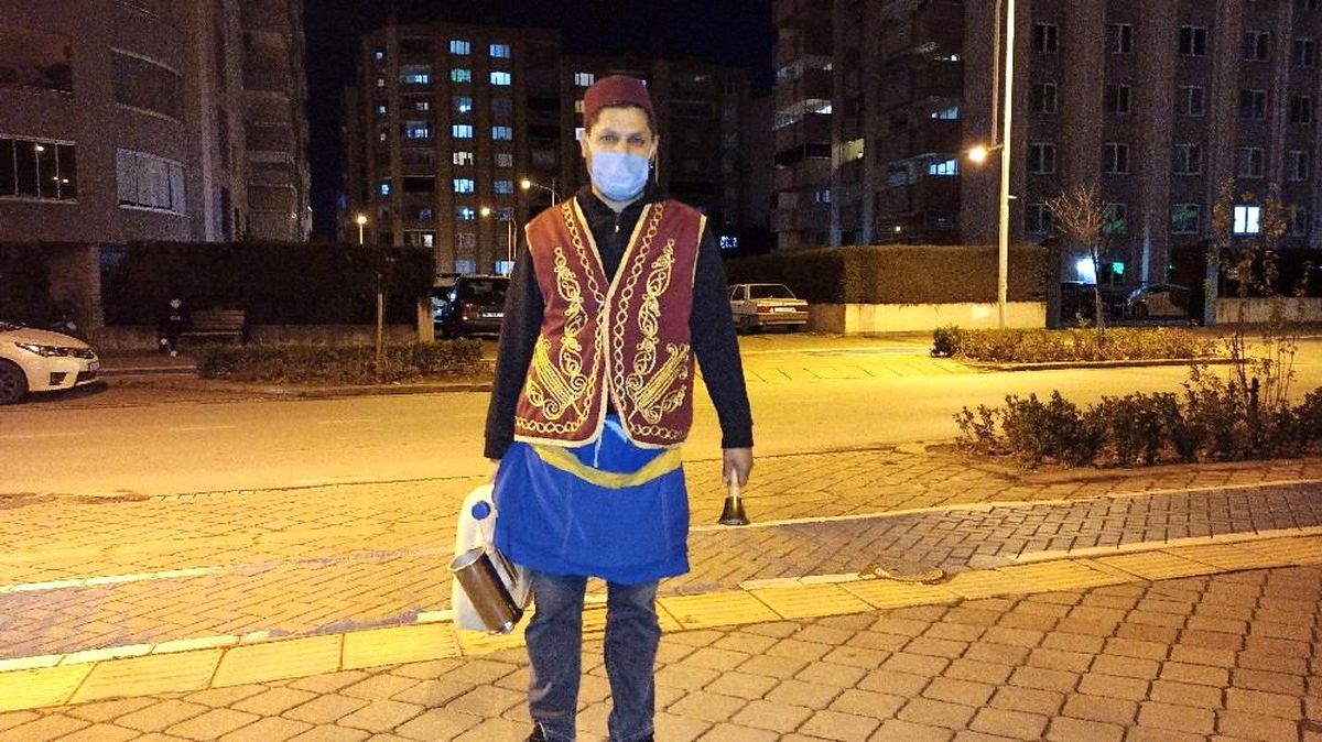 Koronavirüse karşı bozacılar sokakta