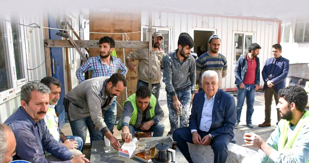 Muğla Büyükşehirde en düşük maaş 3 bin 100 lira