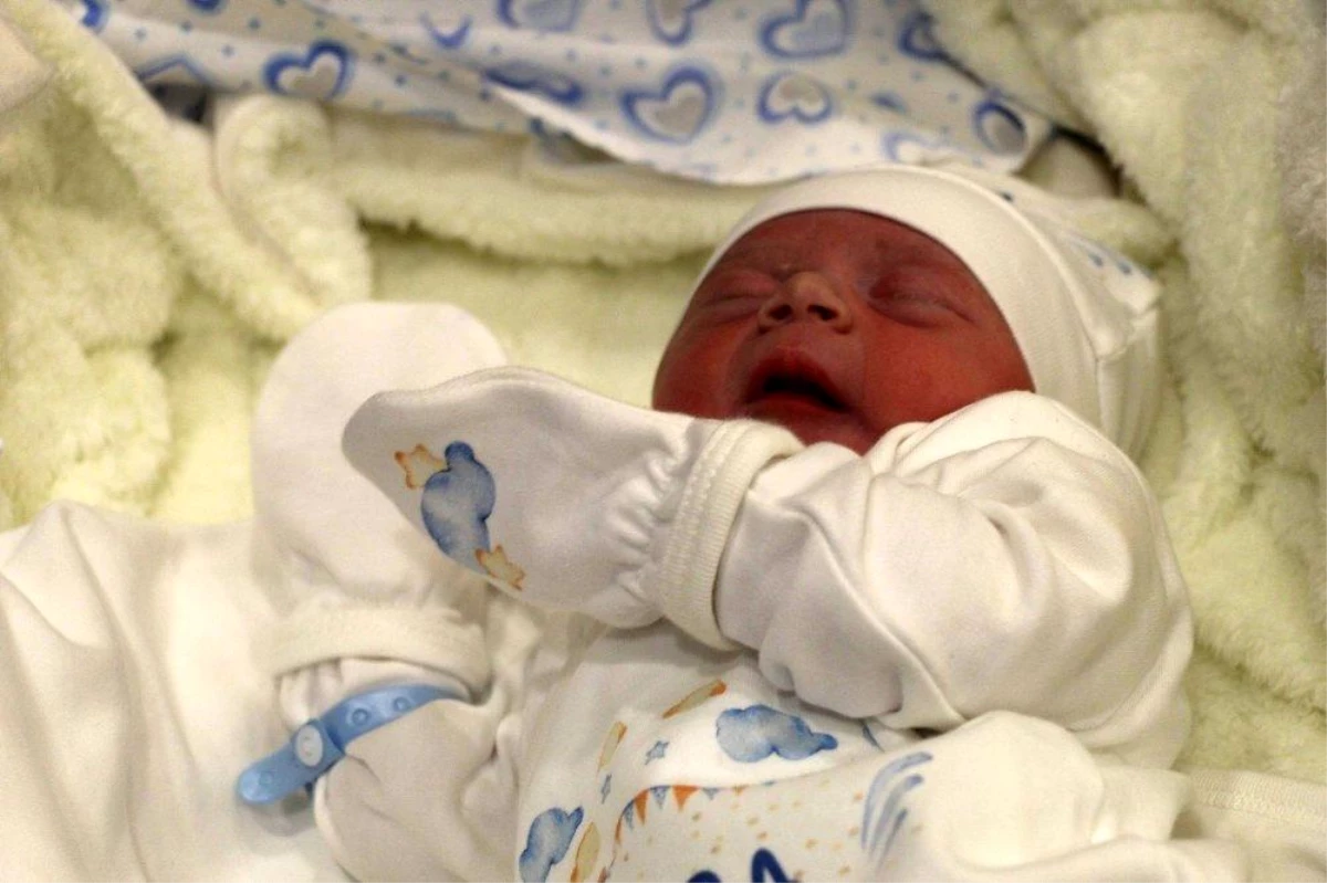 Nevşehir\'de yeni yılın ilk bebeği dünyaya geldi