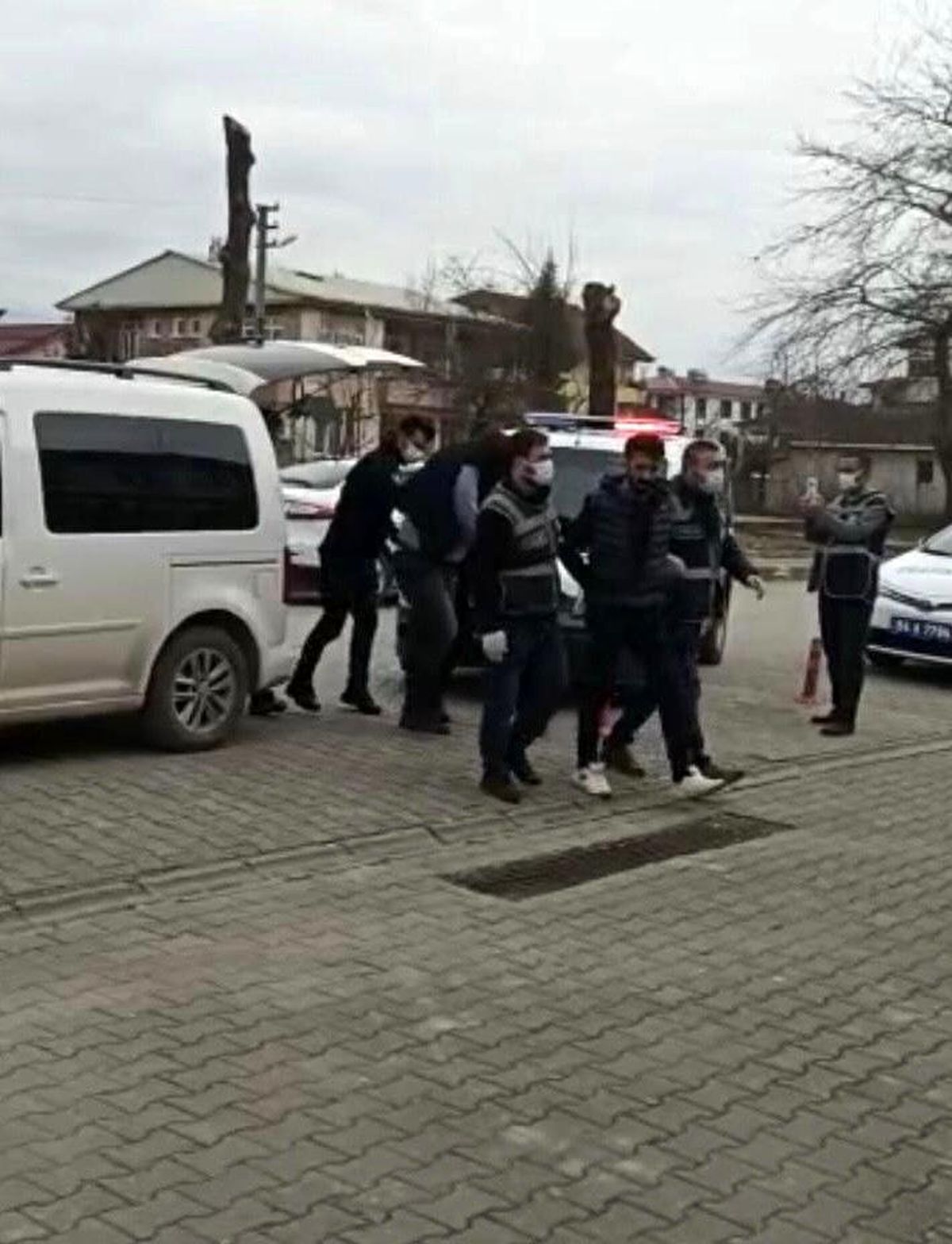 Yılbaşı gecesi tekstil fabrikasına yapılan uyuşturucu operasyonunda 1 tutuklama