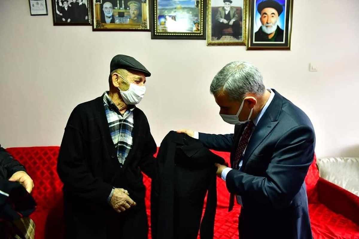 Başkan Çınar, yaşlıların hayır duasını aldı