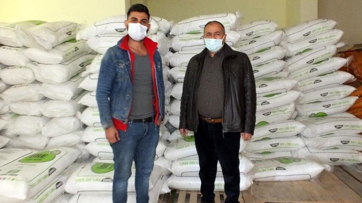 Burhaniye\'de yağ fiyatlarının zamlanması gübre satışlarını artırdı