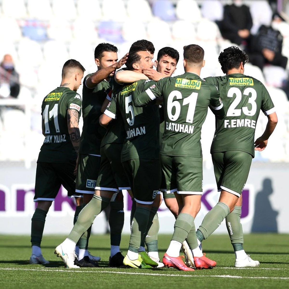 Bursaspor geçen sezonu yakaladı