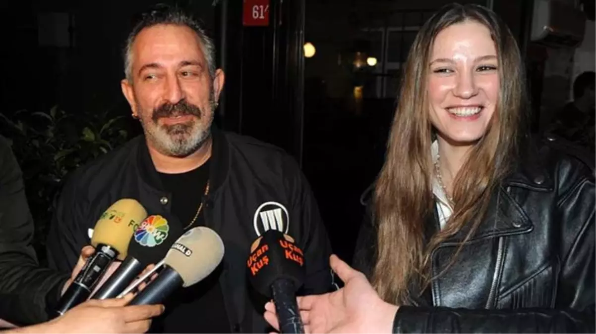 Cem Yılmaz eski sevgilisi Serenay Sarıkaya\'yı Instagram\'dan takip etmeyi bıraktı