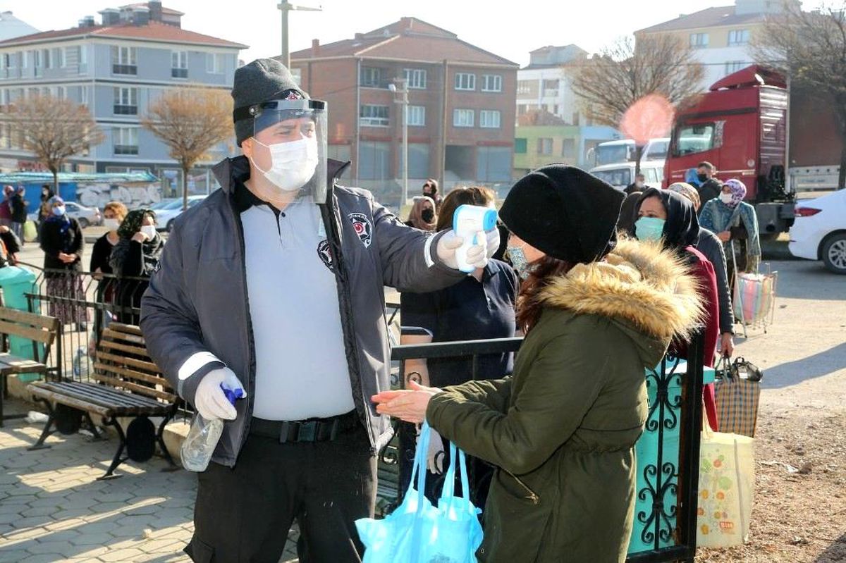 Aşevinde yılbaşı mesaisi