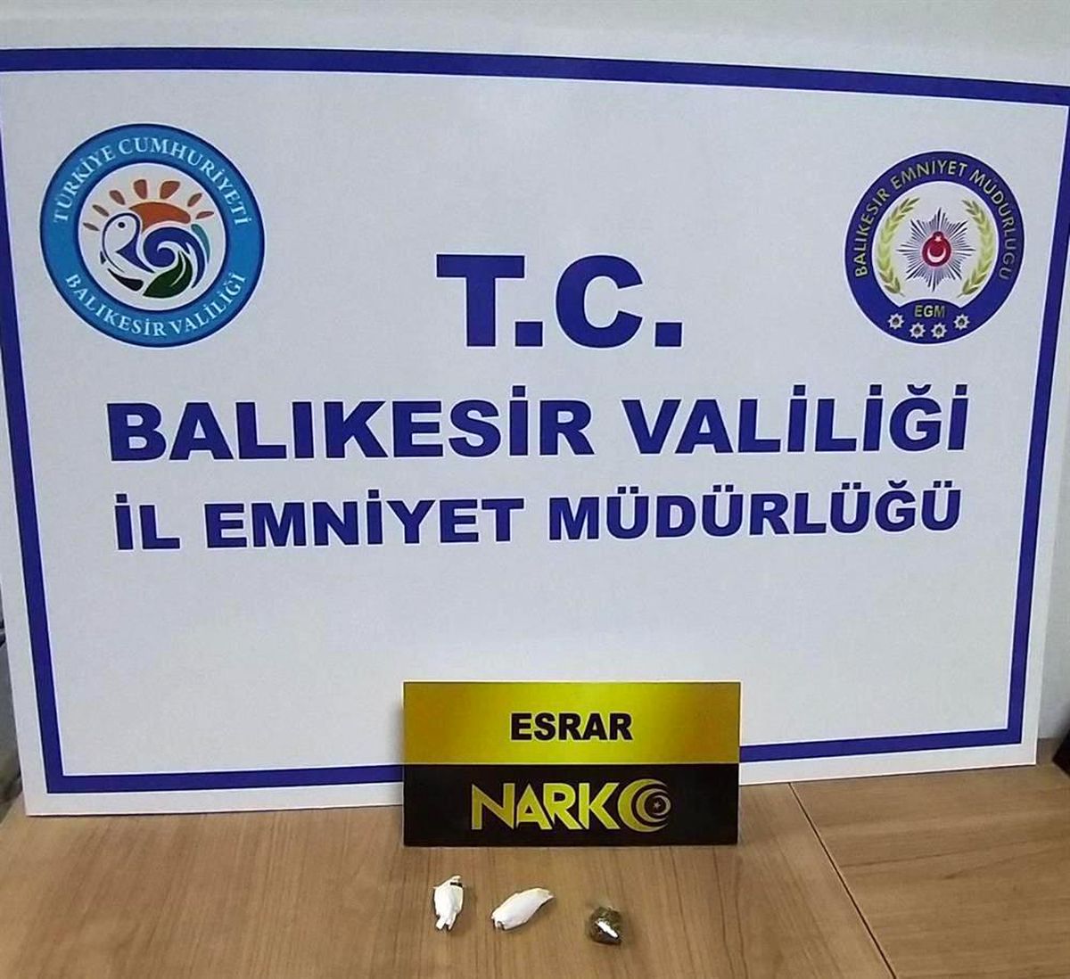 Son dakika haberi: Balıkesir\'de polis 12 uyuşturucu şüphelisini yakaladı