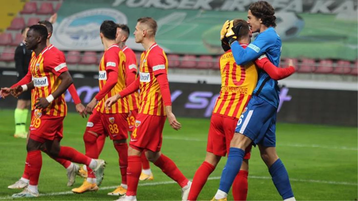 Mensah\'ın penaltısını kurtaran Doğan Alemdar, Beşiktaş maçına damga vurdu