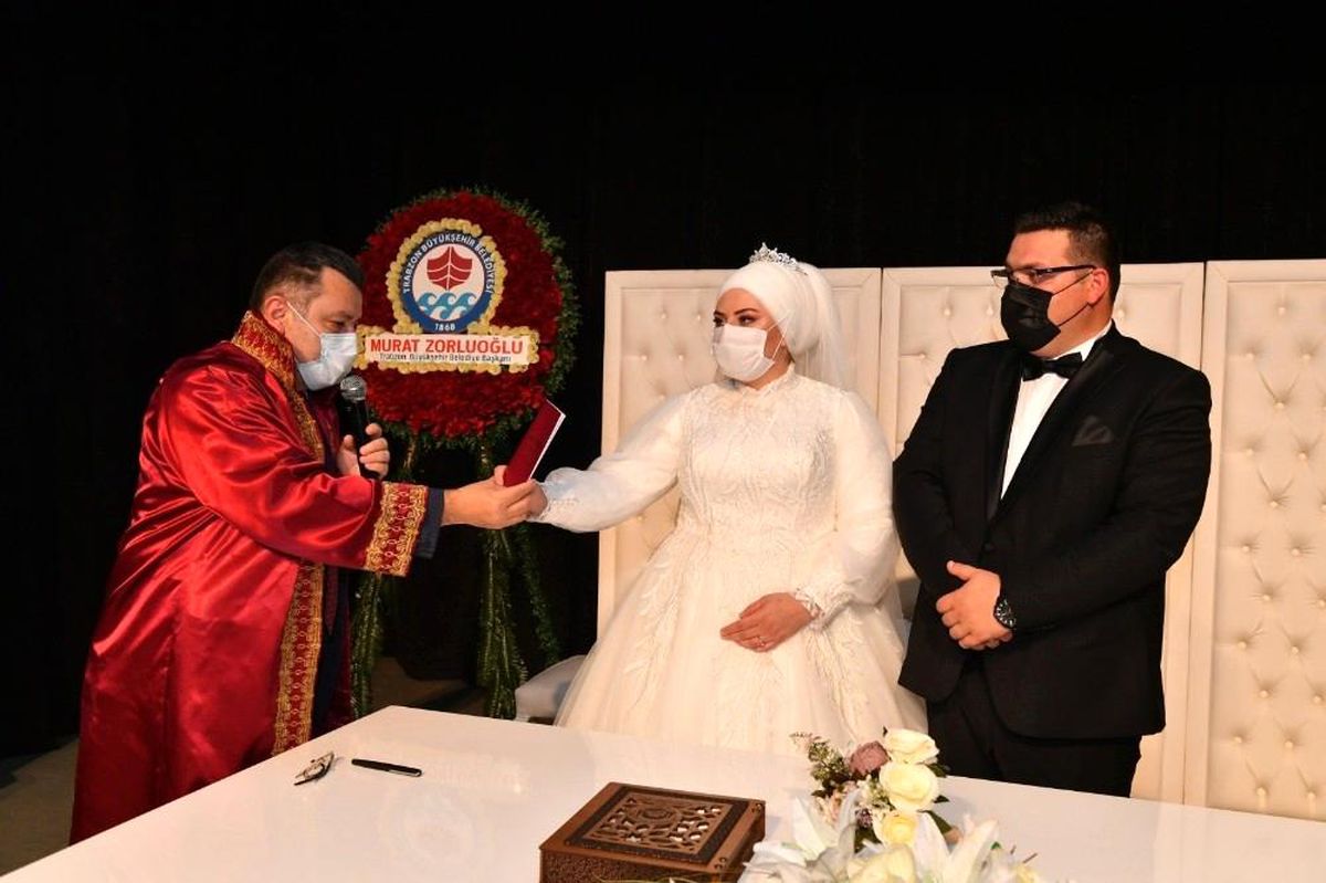 Trabzon\'da geçen yıl 1913 çift evlendi