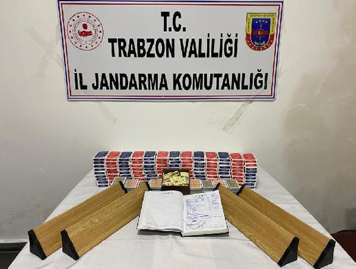 Trabzon\'da evde kumar oynayan 8 kişiye 35 bin TL ceza