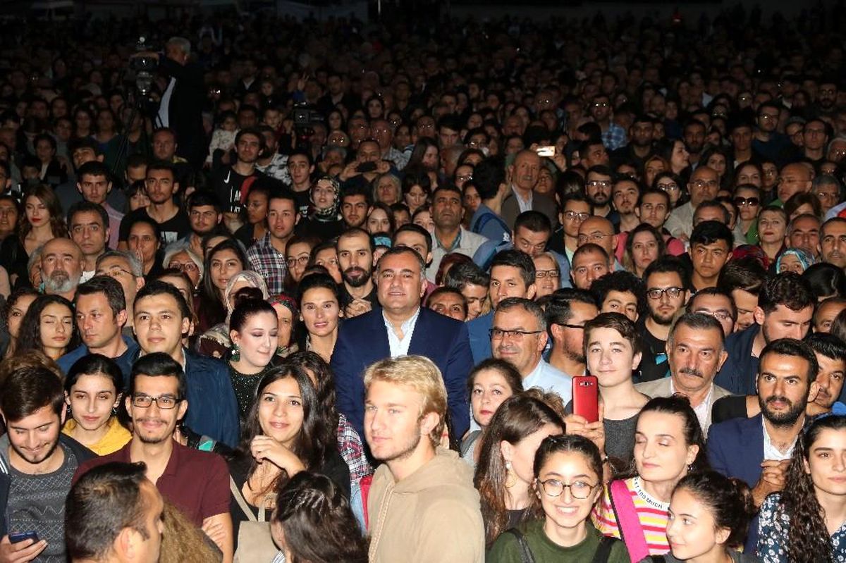 Alper Taşdelen en başarılı belediye başkanı