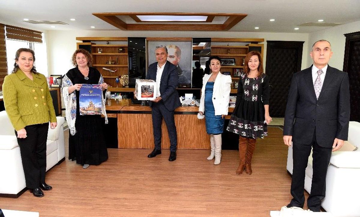 Başkan Uysal, dernekleri ağırladı