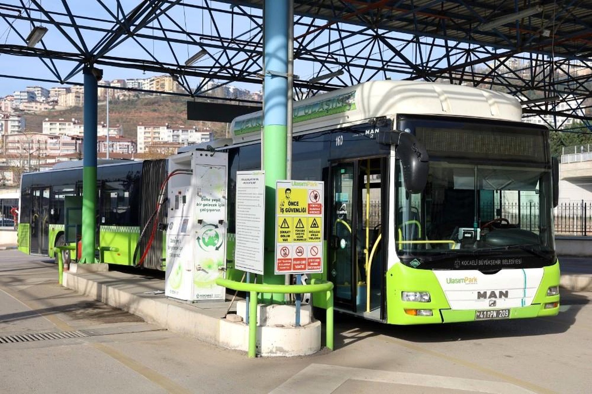 Kocaeli\'de doğal gazlı otobüslerle 1 yılda yaklaşık 30 milyon lira tasarruf sağlandı
