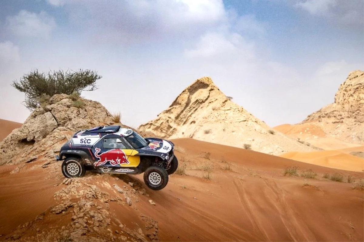 Dakar Rallisi\'nin ilk gününde Red Bull sporcuları zirvede