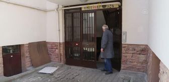 Deposunu atölyeye çeviren 'Hayati Amca' ahşaptan hobi ürünleri yapıyor
