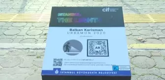 'İstanbul The Lights'ın kapanış projesi, Kadıköy İskele Meydanı'nda sanatseverlerle buluştu