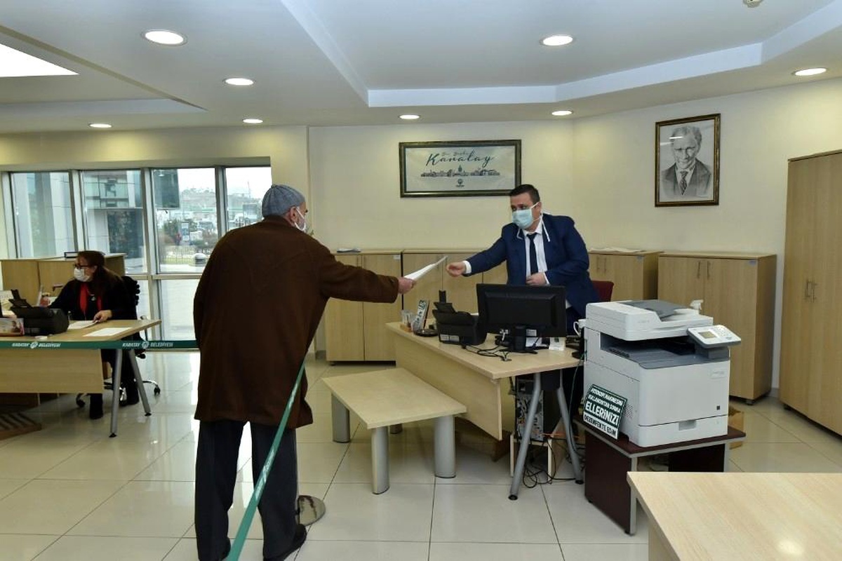 Karatay Belediyesi Hizmet Masası\'na 2020\'de 37 bin 700 başvuru yapıldı