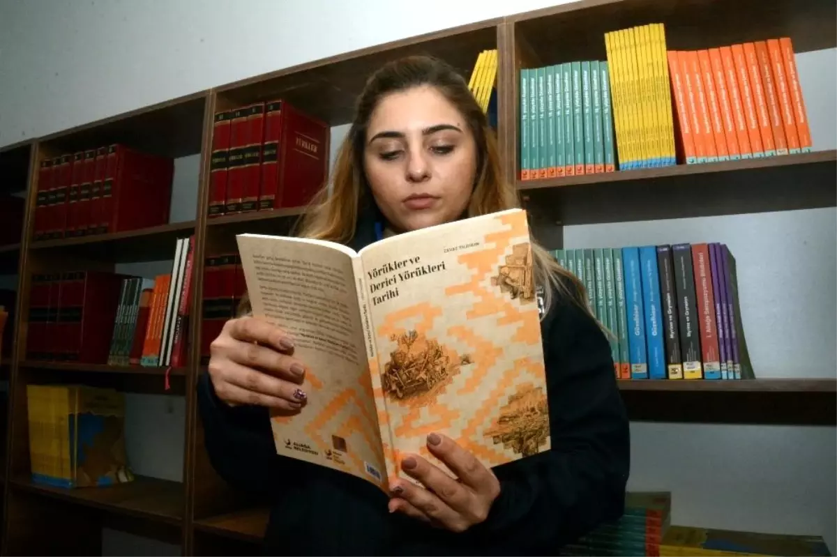 Kitapseverlere yeni yıl hediyesi Aliağa Belediyesinden