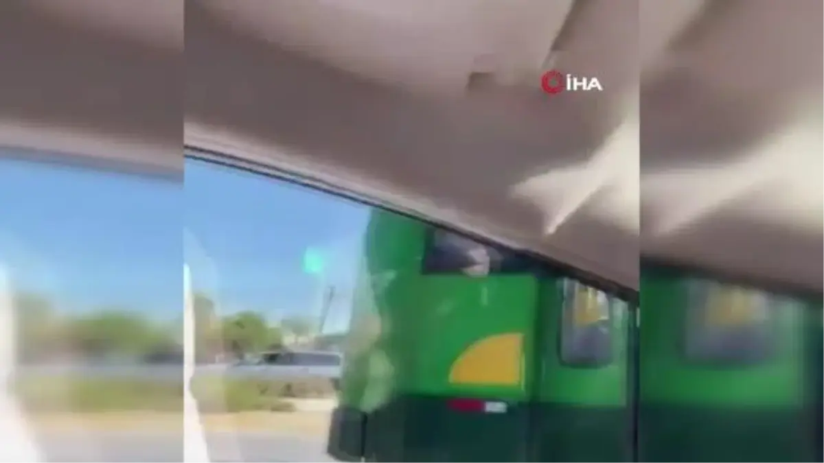 Meksika'da trafikte yangın tüpü ile çöp kavgası