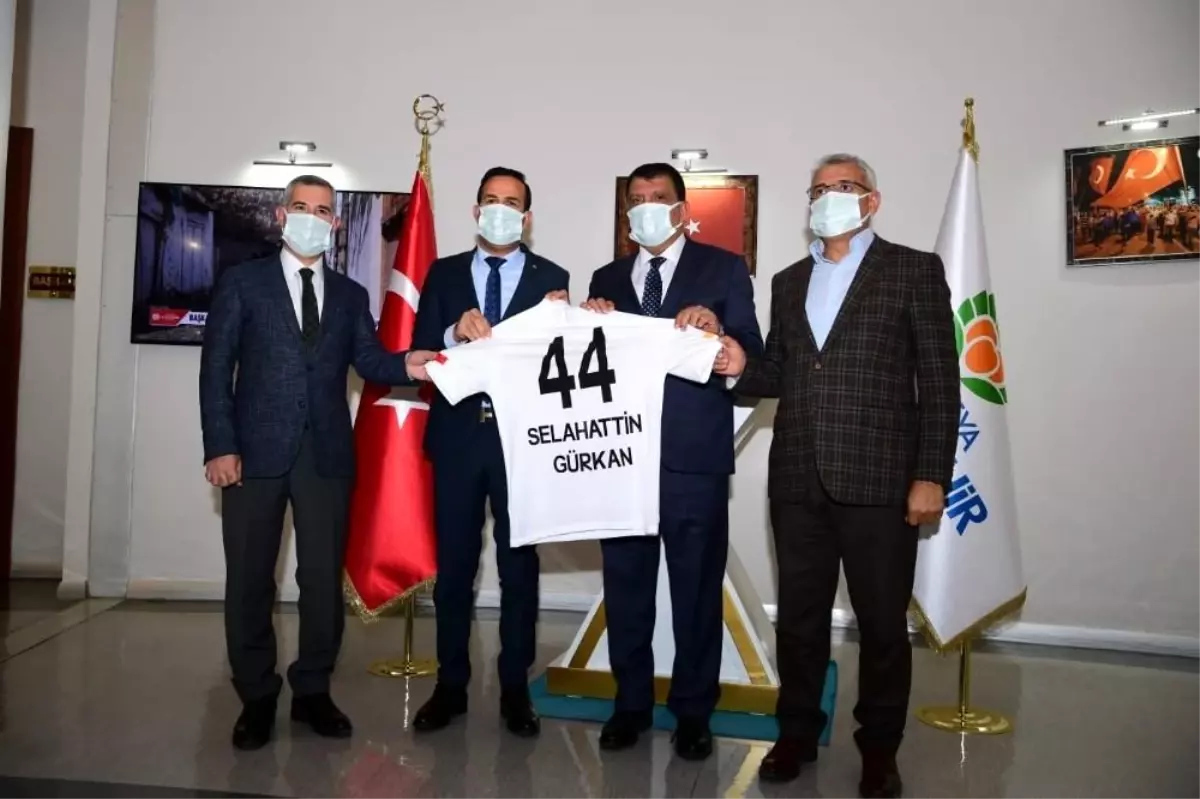 Yeni Malatyaspor\'dan Başkan Gürkan\'a ziyaret