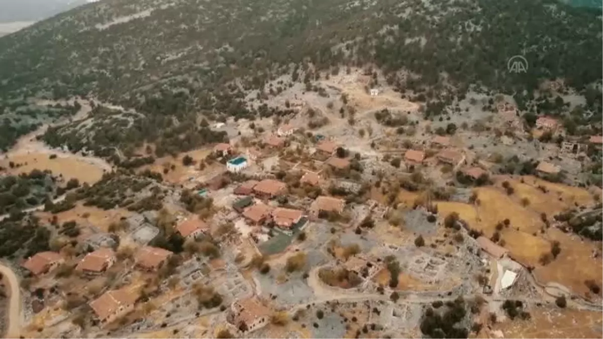Yıllara meydan okuyan tarihi "düğmeli evler" restorasyonla ayağa kaldırılıyor