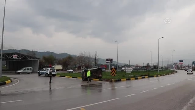 Bir kişinin yaralandığı trafik kazası güvenlik kamerasında