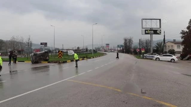 Bir kişinin yaralandığı trafik kazası güvenlik kamerasında