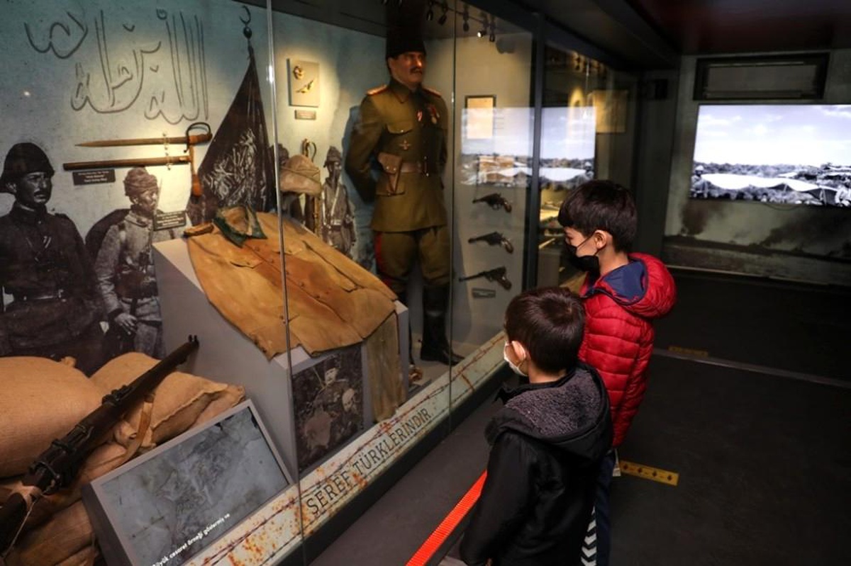 Son dakika haberi... Çanakkale Savaşları Mobil Müzesi İnegöllülerle buluştu