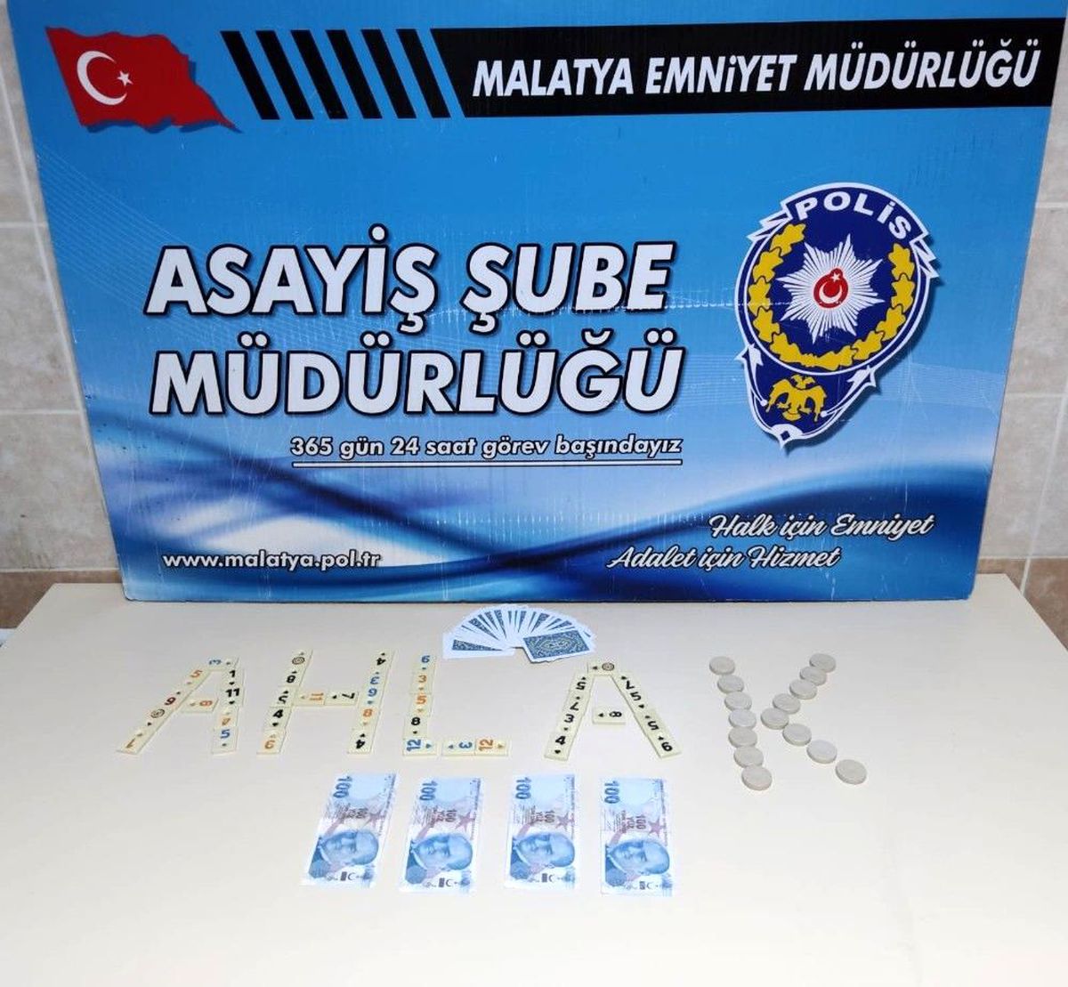 Malatya\'da iki iş yerine kumar baskını