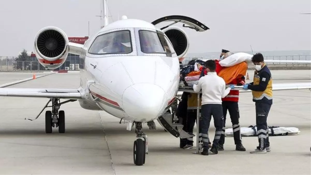 Prof. Dr. İlhan Başgöz, ambulans uçakla ABD\'den Türkiye\'ye getirildi