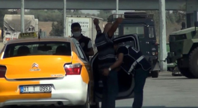 Altın ve paraları alırken kameralara yakalandılar, o şebekeye yönelik operasyonda 33 kişi tutuklandı
