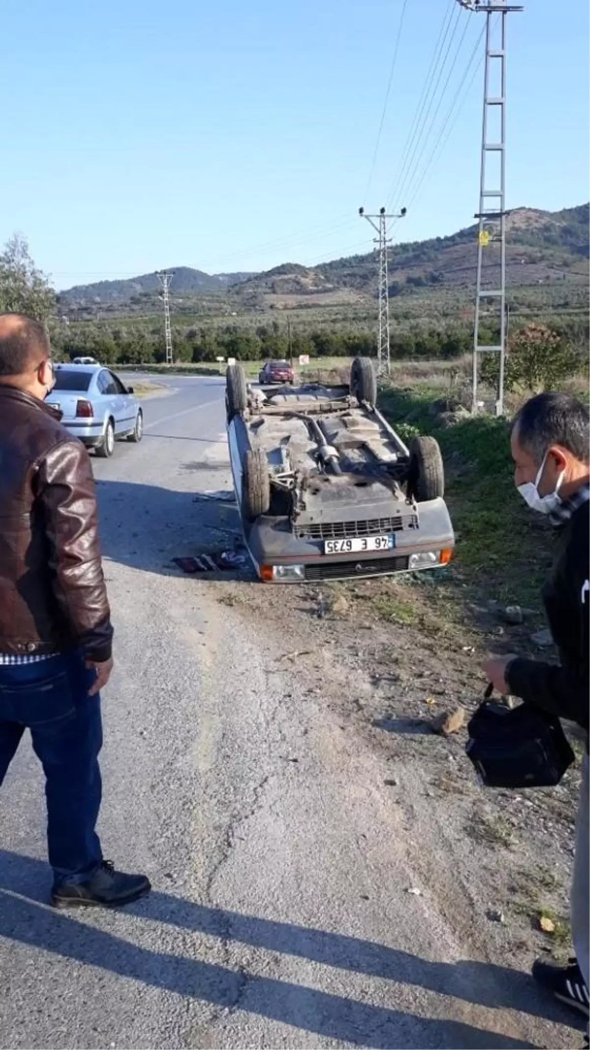 Takla atan otomobilin sürücüsü yaralandı