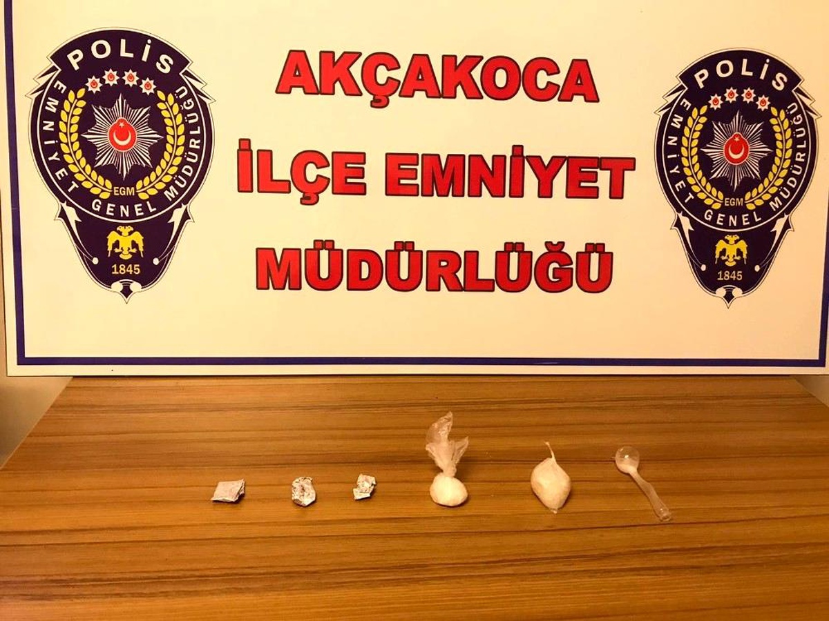 Son dakika haber... Uygulamada uyuşturucu ile yakalananlar gözaltına alındı