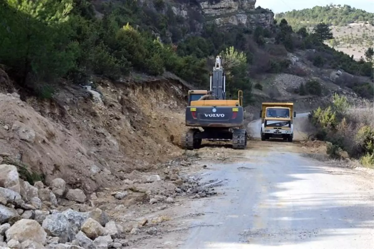 Abdullah Mihal Gazi Türbesi yolunda çalışma başladı