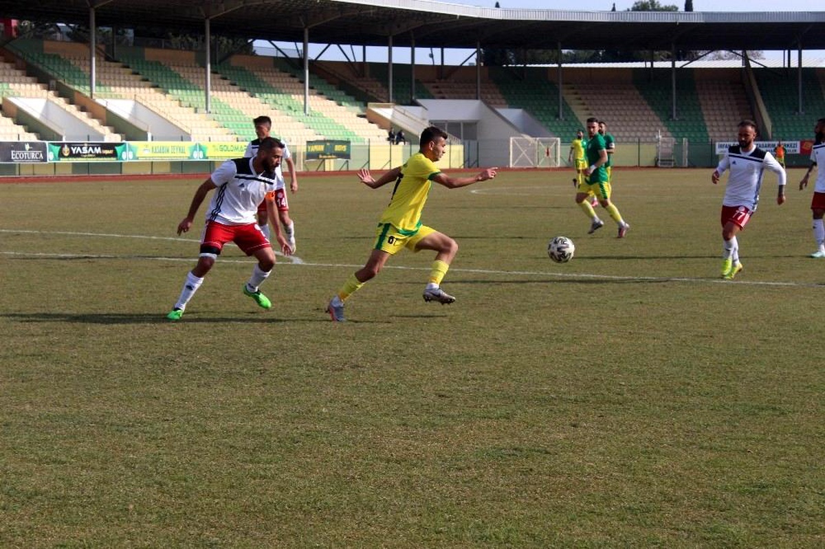 Adıyaman 1954 SporKarbel Karaköprü Belediye Spor: 0-0