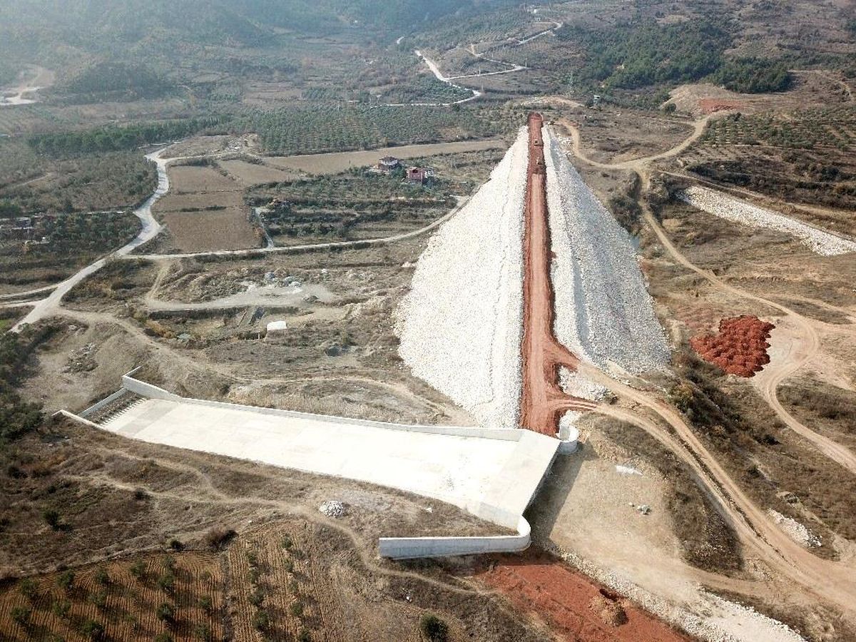 Bu baraj tamamlandığında 2 bin 270 dekar tarım arazisinin sulanması sağlanacak