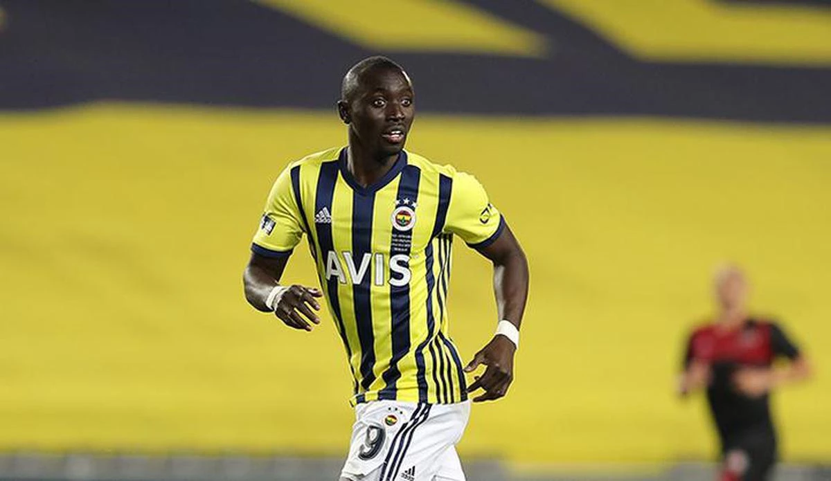 Fatih Karagümrük, Fenerbahçe\'den Papiss Cisse\'yi transfer etmek istiyor