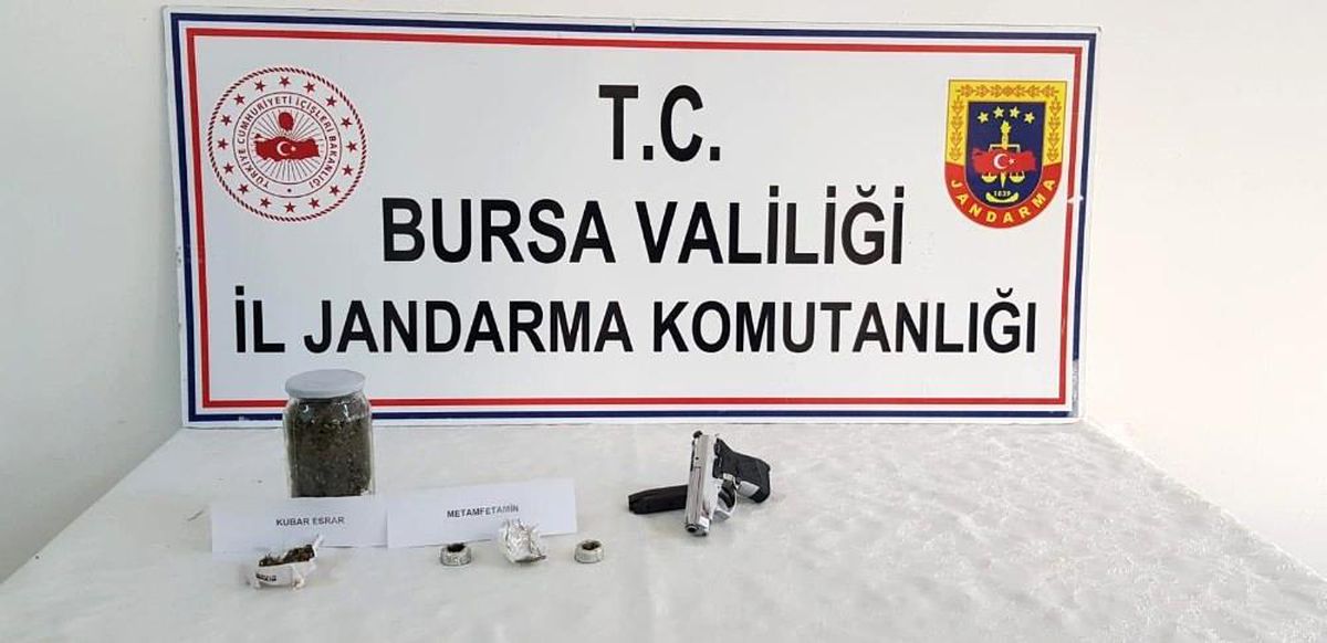Jandarma uyuşturucuya geçit vermiyor