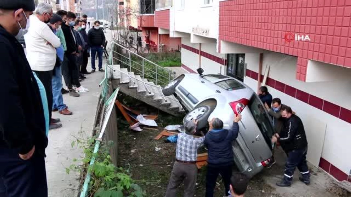 Son dakika haberi: - Kastaomunu\'da yoğun sis zincirleme trafik kazasına sebep oldu: 3 yaralı