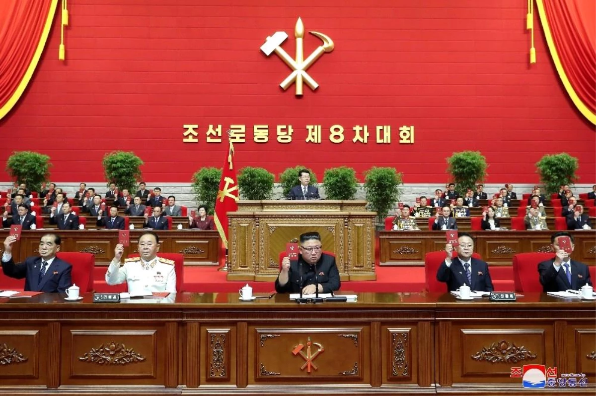 Kuzey Kore lideri Kim Jong-un\'dan parti kongresinde büyük itiraf