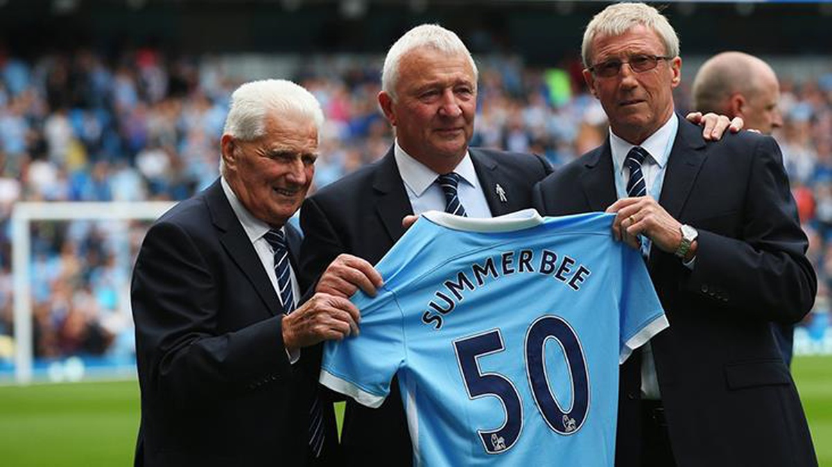 Manchester City\'nin efsane futbolcusu Colin Bell vefat etti